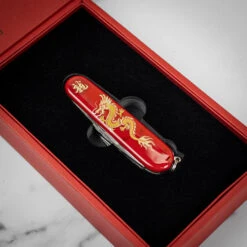 Victorinox Huntsman Year Of The Dragon 2024 - Limited Edition -Swiss Supplies Store 13714e13 victorinox huntsman dragon 5