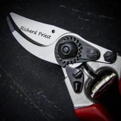 Felco 10 Professional Left-Handed Pruning Shear -Swiss Supplies Store 1496670630 42124300 1