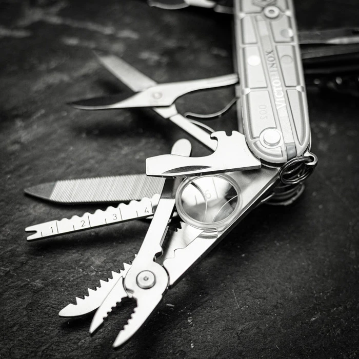 Victorinox Swiss Champ Swiss Army Knife - Silvertech 7 Victorinox Swiss Champ Swiss Army Knife - Silvertech - Image 5