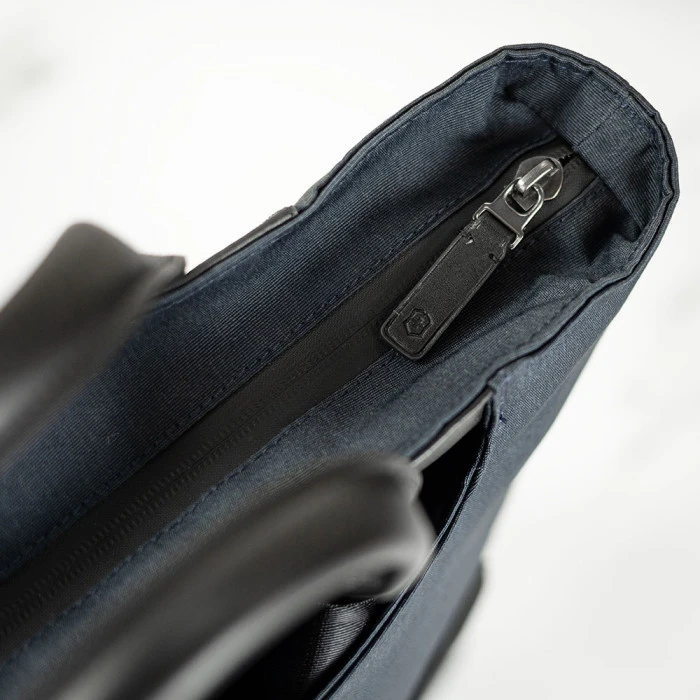 Victorinox Architecture Urban2 Carry Tote 15" Laptop And Tablet Pocket - Melange Blue/Black 19 Victorinox Architecture Urban2 Carry Tote 15" Laptop And Tablet Pocket - Melange Blue/Black - Image 17