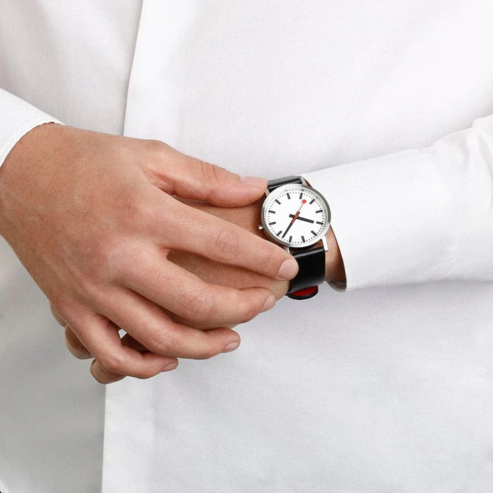 Mondaine Classic - Pure White Dial / Brushed Case / Black Vegan Grape Leather Strap / 36 Mm 7 Mondaine Classic - Pure White Dial / Brushed Case / Black Vegan Grape Leather Strap / 36 Mm - Image 5