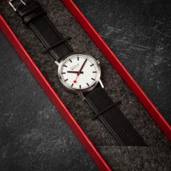 Mondaine Classic - White Dial / Black Strap / 40mm -Swiss Supplies Store a6603036016sbb classicwhitered 1