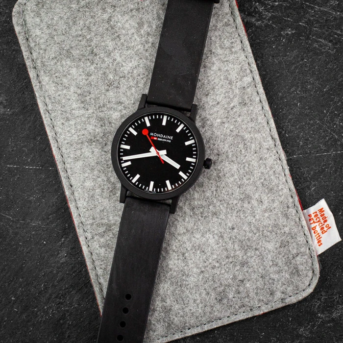 Mondaine Essence - Black Dial / Black Strap / 41mm 7 Mondaine Essence - Black Dial / Black Strap / 41mm - Image 5