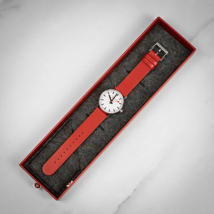 Mondaine Evo2 - White Dial / Red Vegan Grape Leather Strap / 35mm 16 Mondaine Evo2 - White Dial / Red Vegan Grape Leather Strap / 35mm - Image 14