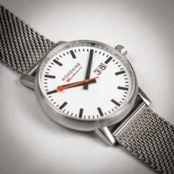 Mondaine Evo2 Big Date - White Dial / Stainless Steel Strap / 40mm 21 Mondaine Evo2 Big Date - White Dial / Stainless Steel Strap / 40mm -Swiss Supplies Store mse.40210.sm mondaine bigdatebrushed 2