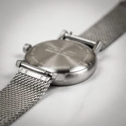 Mondaine Evo2 Big Date - White Dial / Stainless Steel Strap / 40mm 20 Mondaine Evo2 Big Date - White Dial / Stainless Steel Strap / 40mm -Swiss Supplies Store mse.40210.sm mondaine bigdatebrushed 3