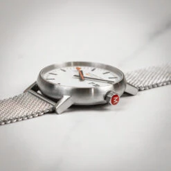 Mondaine Evo2 Big Date - White Dial / Stainless Steel Strap / 40mm 18 Mondaine Evo2 Big Date - White Dial / Stainless Steel Strap / 40mm -Swiss Supplies Store mse.40210.sm mondaine bigdatebrushed 5