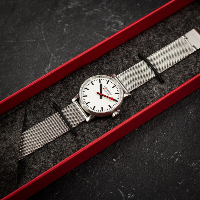 Mondaine Evo2 (White Dial / Mesh Strap / 35mm) 7 Mondaine Evo2 (White Dial / Mesh Strap / 35mm) - Image 5