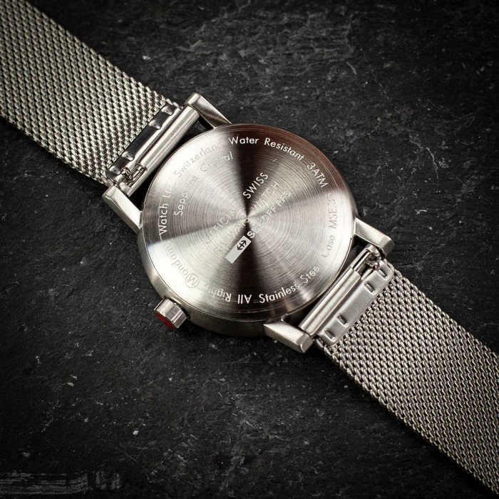 Mondaine Evo2 (White Dial / Mesh Strap / 35mm) 5 Mondaine Evo2 (White Dial / Mesh Strap / 35mm) - Image 3