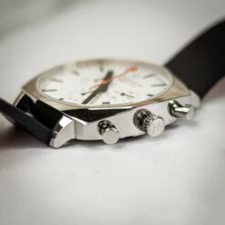 Mondaine Grand Cushion - White Dial / Black Vg Leather Strap + Stainless Steel Strap / 41mm -Swiss Supplies Store msl.41410.lbv .set mondaine grandcushion black