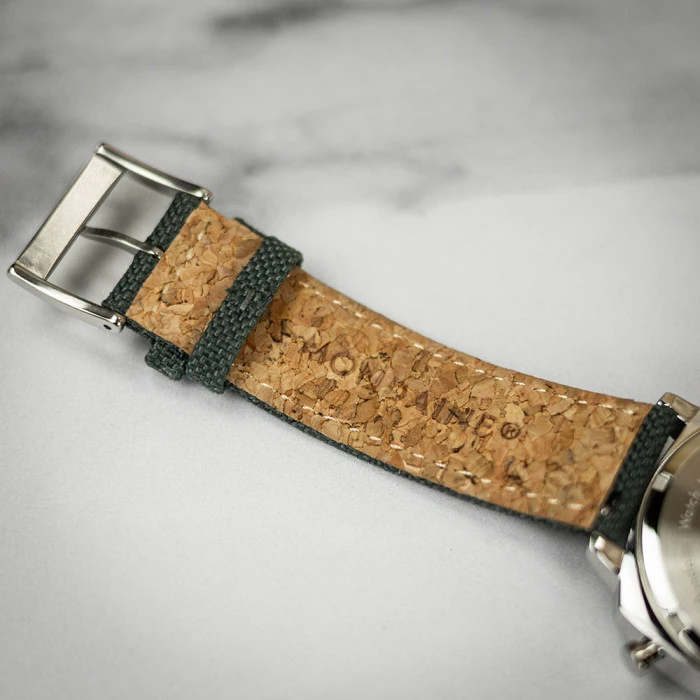 Mondaine Grand Cushion - Green Dial / Green Vg Leather Strap + Stainless Steel Strap / 41mm 19 Mondaine Grand Cushion - Green Dial / Green Vg Leather Strap + Stainless Steel Strap / 41mm - Image 17