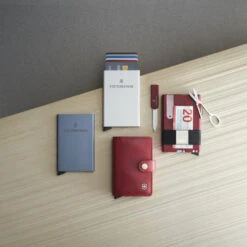 Victorinox Altius Secrid Essential Card Wallet -Swiss Supplies Store tge sak altius secrid g 1 1 1